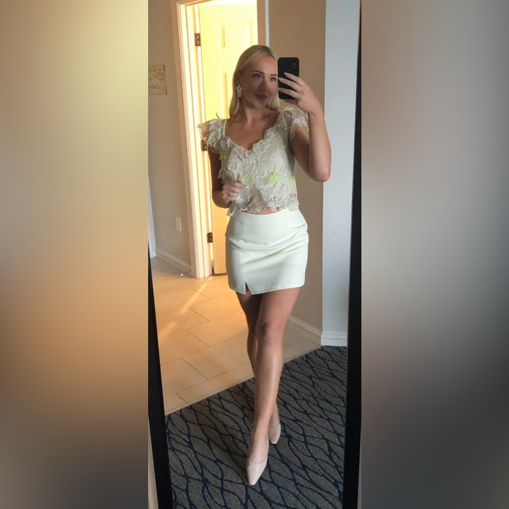 Sheer Appliqué Top by Anthropologie Size Small